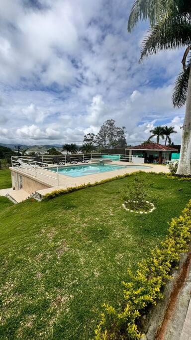 Finca Con Vistas Al Lago Calima Villa Exterior photo