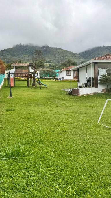 Finca Con Vistas Al Lago Calima Villa Exterior photo